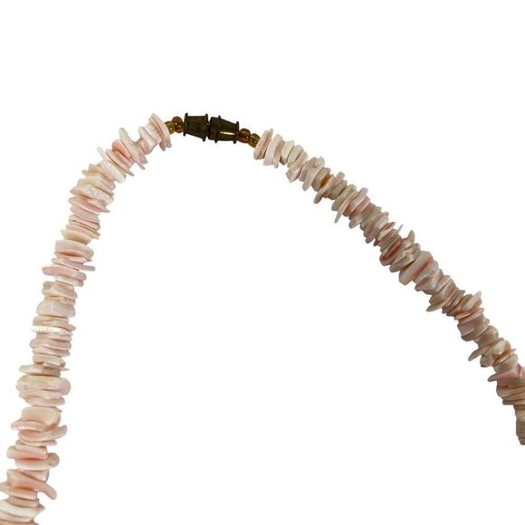 3 vintage Hawaiian necklaces made from shells - Picture 7 of 7